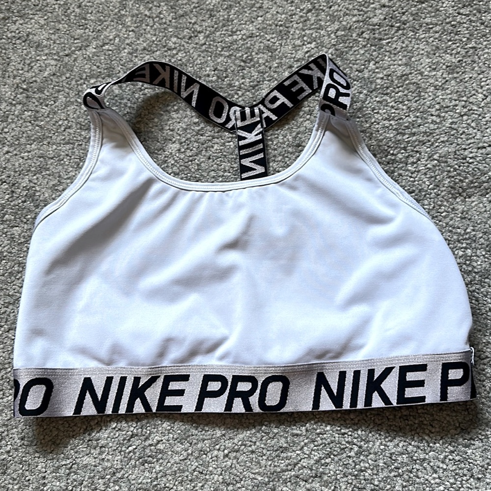 Nike pro sports bra 2/$5
